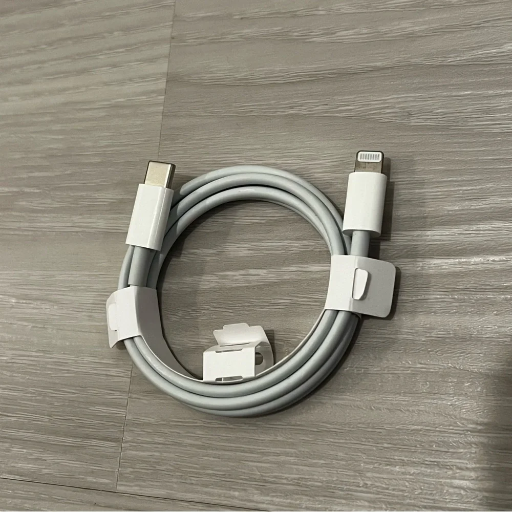 NEW Apple USB-C to Lightning Charging Cable